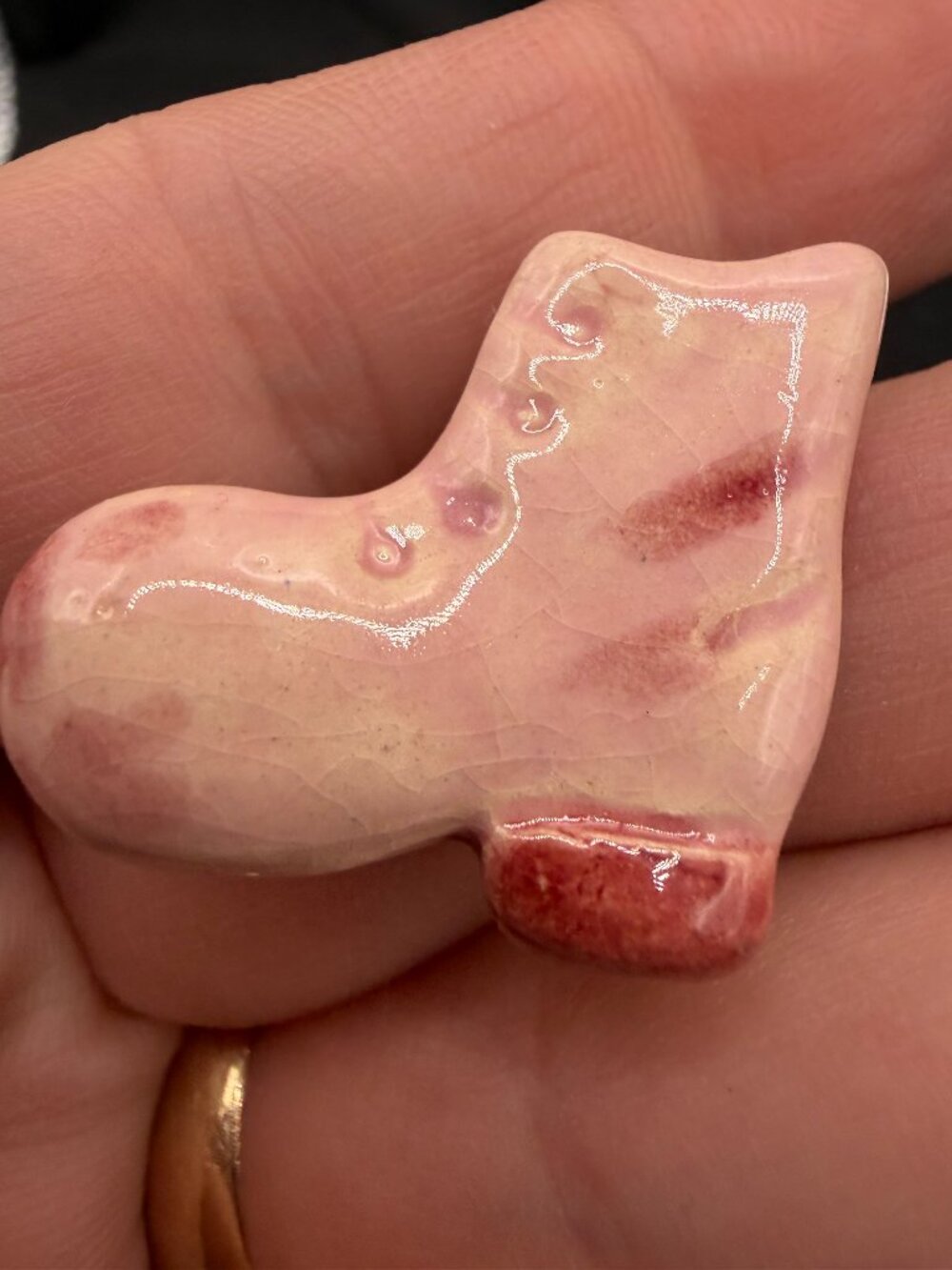 🍼 Vintage Glazed Pink Ceramic Baby Bootie Brooch Pin: Crackle Glaze Shoe Badge